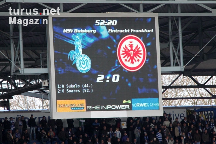 Freude beim MSV Duisburg: 2:0 gegen Eintracht Frankfurt