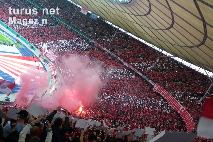 Choreographie des FC Bayern München beim Pokalfinale 2013