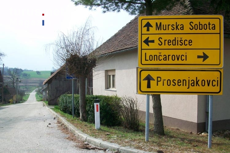 Wegweiser nach Murska Sobota und Sredisce in Slowenien