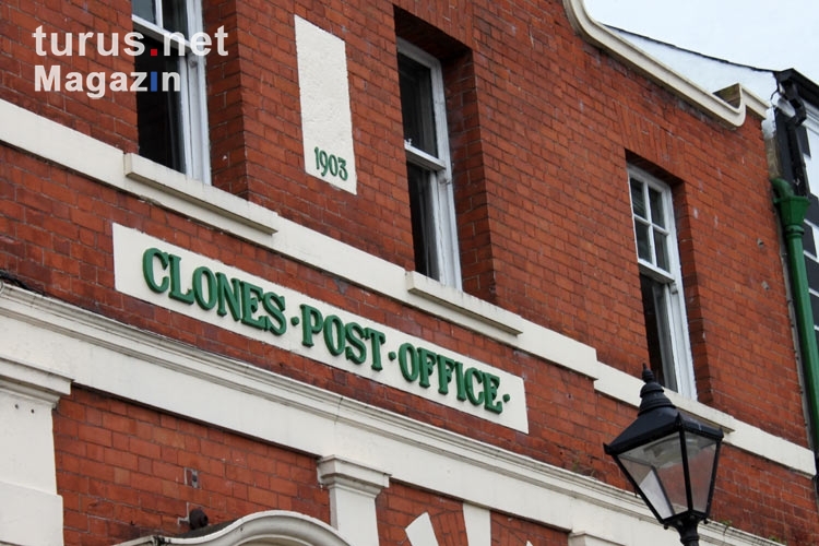 Das Clones Post Office in Irland