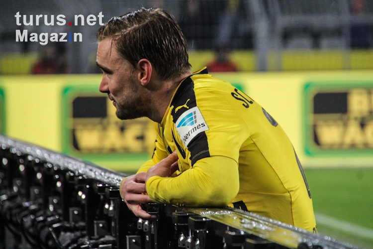 Dortmund feiert Sieg gegen RB Leipzig