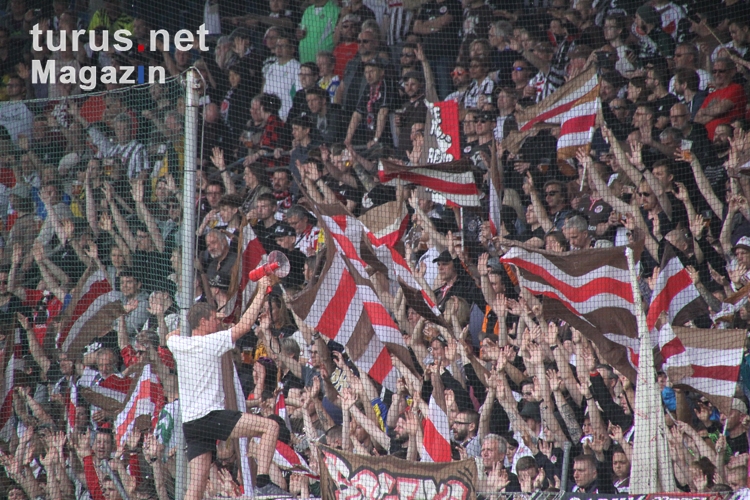 Support: St. Pauli Ultras Fans in Bochum