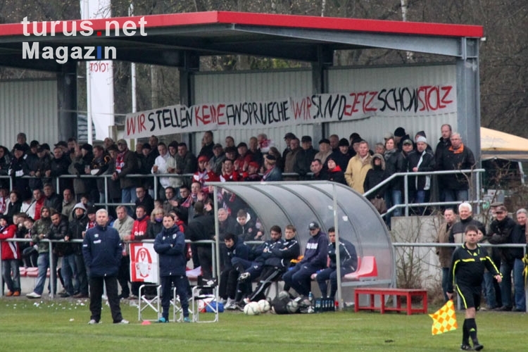 Fans des FSV Optik Rathenow im Stadion Vogelgesang