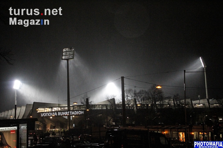 Ruhrstadion Bochum bei Regen