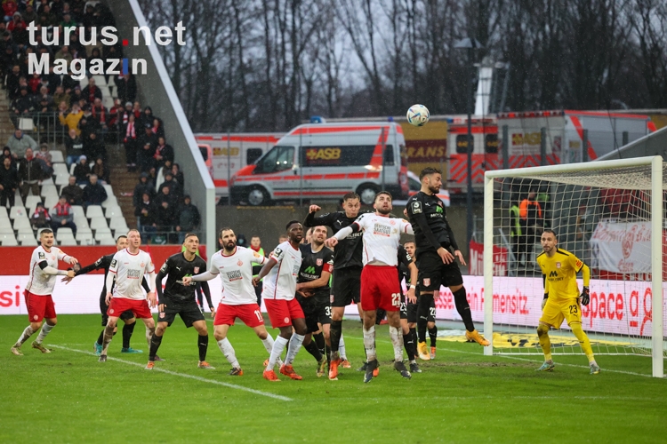 Rot-Weiss Essen vs. Hallescher FC 14.01.2023 Spielszene