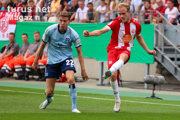 Lucas Brumme, Brempt Rot-Weiss Essen vs. Hamburger SV Spielfotos 13.08.2023