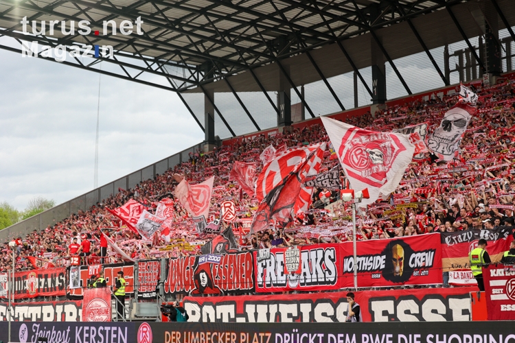 Rot-Weiss Essen Fans Support gegen MSV Duisburg 07.04.2024