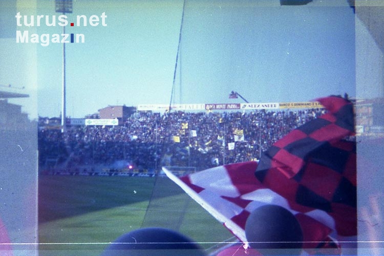 Stadio Ennio Tardini des AC Parma, Bayer 04 zu Gast (Pocketfilm)