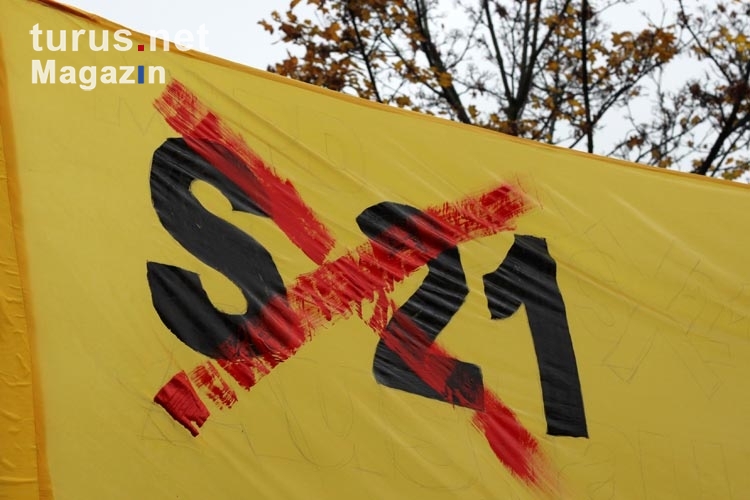 Transparent auf der Montagsdemo: Gegen Stuttgart 21