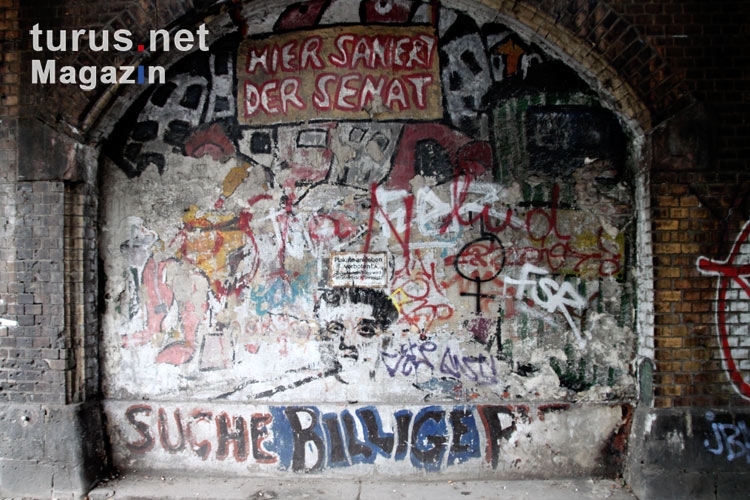 Hier saniert der Berliner Senat, Graffiti in der Yorckstraße