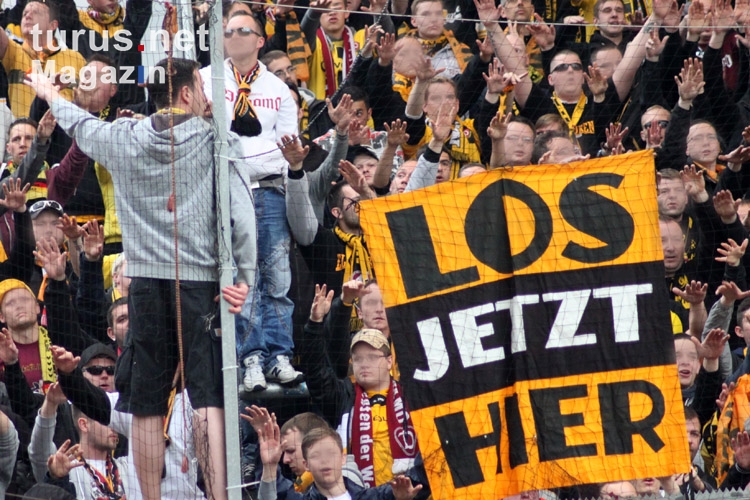 Fans der SG Dynamo Dresden in Cottbus