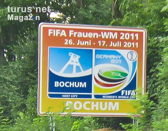Autobahnschild Frauen Fußball-WM
