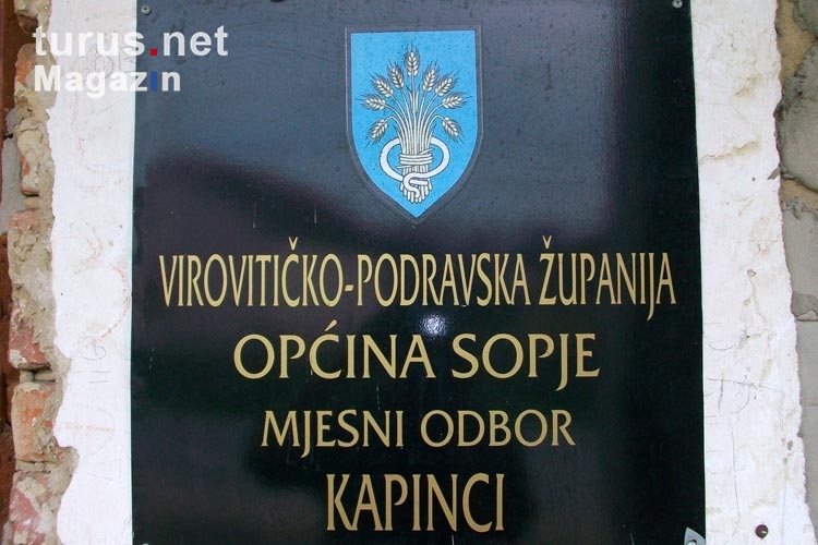 Schild in der kroatischen Ortschaft Kapinci