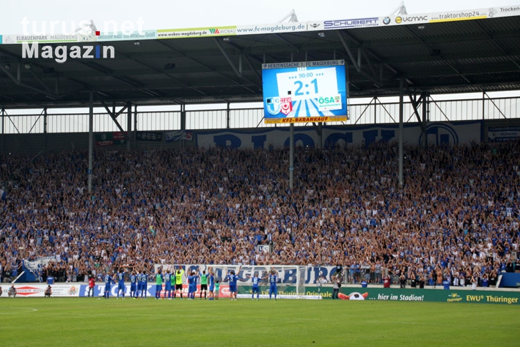 Magdeburg feiert Sieg gegen Halle