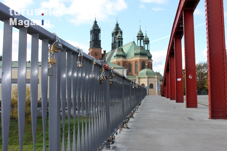 Fußgängerbrücke zur einstigen Altstadt von Poznan (Posen)