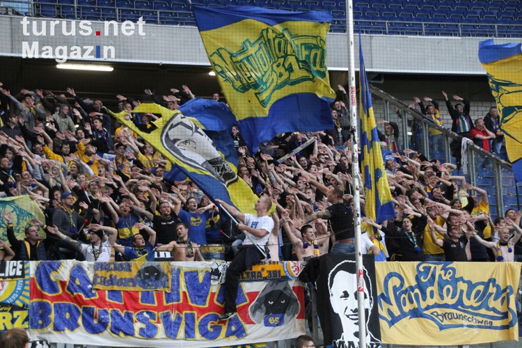Support Braunschweig Fans Ultras in Duisburg 2015