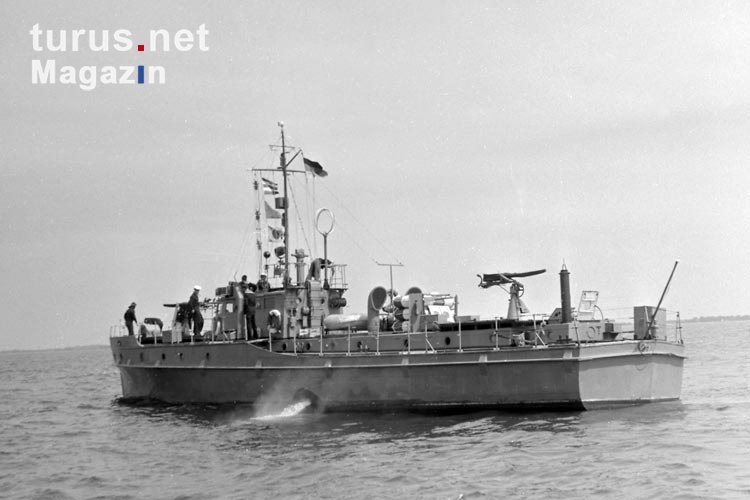 Boot der DDR-Marine auf der Ostsee, Ende der 50er Jahre, Grenzsicherung auf dem Meer