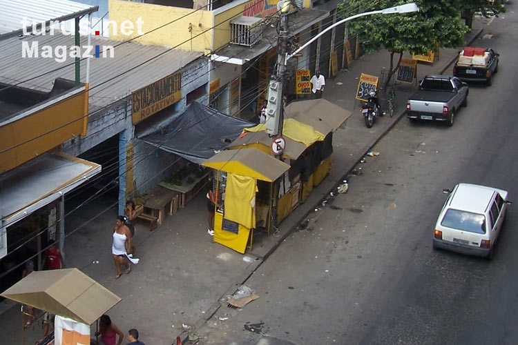 Straßenleben in Pavuna in der Zona Norte in Rio de Janeiro