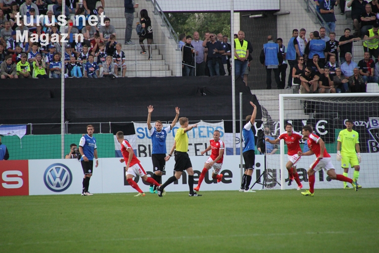 Spielszenen Arminia Bielefeld DFB Pokal in Essen