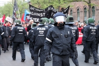 Polizei auf der 1. Mai Demonstration 2013 in Berlin