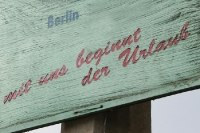 Berliner Fundstück: Mit uns beginnt der Urlaub ...