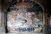 Hier saniert der Berliner Senat, Graffiti in der Yorckstraße
