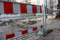 Baustellen und aufgerissen Straßen prägen das Berliner Stadtbild