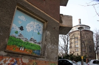 Unsaniertes Wohnhaus am Wasserturm in Berlin Prenzlauer Berg
