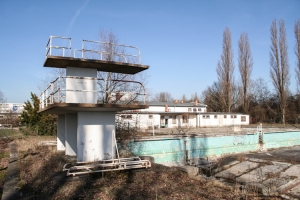verlassenes Schwimmbad in Lichtenberg