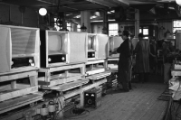 Fernseher-Produktion in den 50er Jahren in der DDR