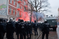 Polizei stoppt Rote Flora Demo in Hamburg