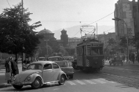 alter VK Käfer und Straßenbahn in Bulgarien, 60er Jahre