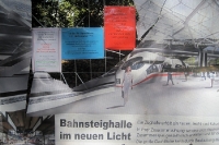 Infotafeln der K21-Befürworter und S21-Gegner in Stuttgart