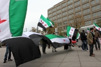 Assad-Gegner auf dem Berliner Alexanderplatz am 03. November 2012