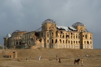 Der zerstörte Darul-Aman-Palast (Platz des Friedens, Darulaman-Palast) bei Kabul, Afghanistan