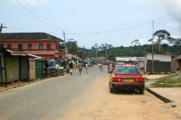 Die einzige Straße von Busua (Ghana)