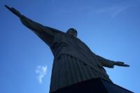 Saudade do Brasil! Jesus Christus Statue auf dem Berg Corcovado im Tijuca-Park von Rio de Janeiro
