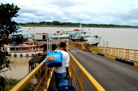 Mit dem Schiff den Amazonas hinauf von Brasilien nach Peru