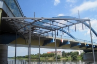 deutsch-polnischer Grenzübergang an der Oderbrücke zwischen Frankfurt / Oder und Slubice