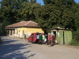 Brotverkauf in Krusha / Krusa (Bulgarien)