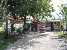 Läden sind in Serbien keine Mangelware