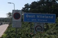 Ortseingang der niederländischen Gemeinde Vlieland