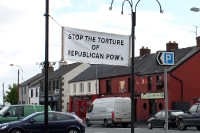 Stop the torture of republican pow´s! Protest im nordirischen Crossmaglen nahe der Grenze zu Irland