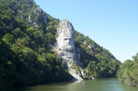 Gesicht in Fels  gehauen / Decebal Dacia (Rumänien)