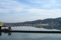 Wasserkraftwerk Derdap an der Donau zwischen Rumänien und Serbien