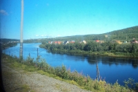 Blick aus dem Zugfenster, Fahrt nach Murmansk am Polarkreis / Russland
