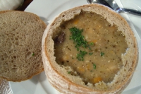 tschechische Suppe im Brot