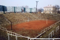 uraltes Volleyball-Stadion in Prag