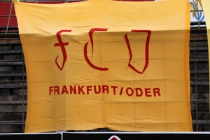 Vorwärts-Fans bei 1. FC Frankfurt vs. SV Altlüdersdorf