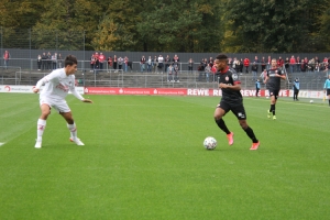 Isaiah Young 1. FC Köln U21 vs. Rot-Weiss Essen Spielfotos 23-10-2021